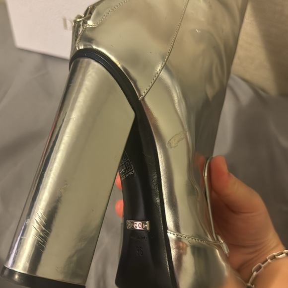 Gucci - Picture 6 of 6